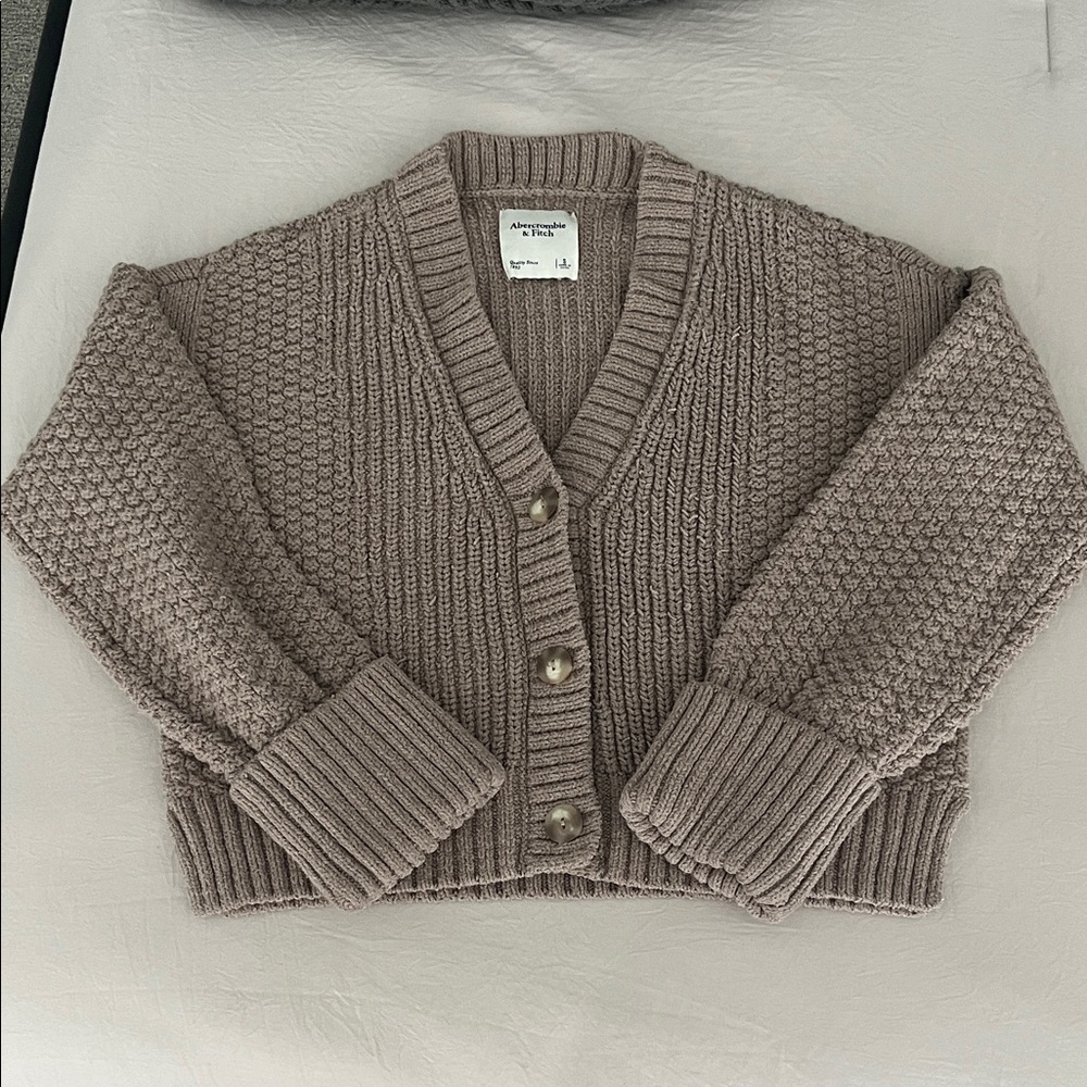 Abercrombie & Fitch Chunky Taupe Knit Cardigan